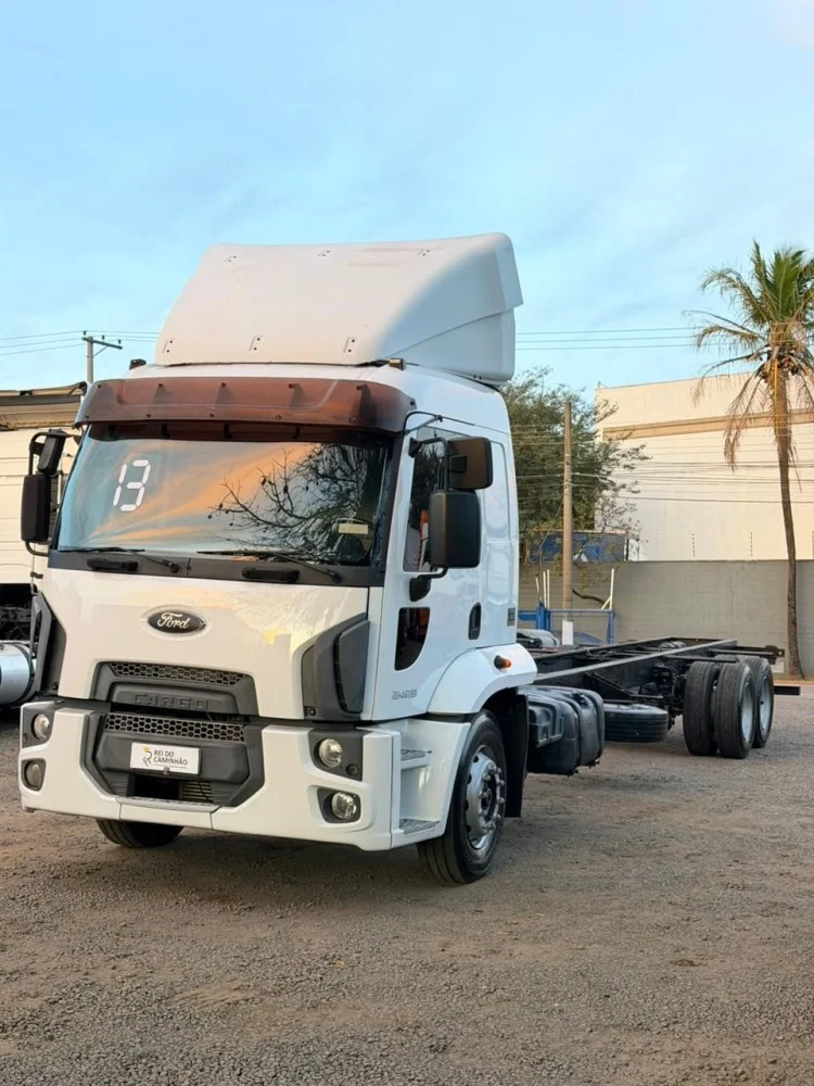 FORD CARGO 2429 E 6x2 Turbo 2p (diesel)(E5)